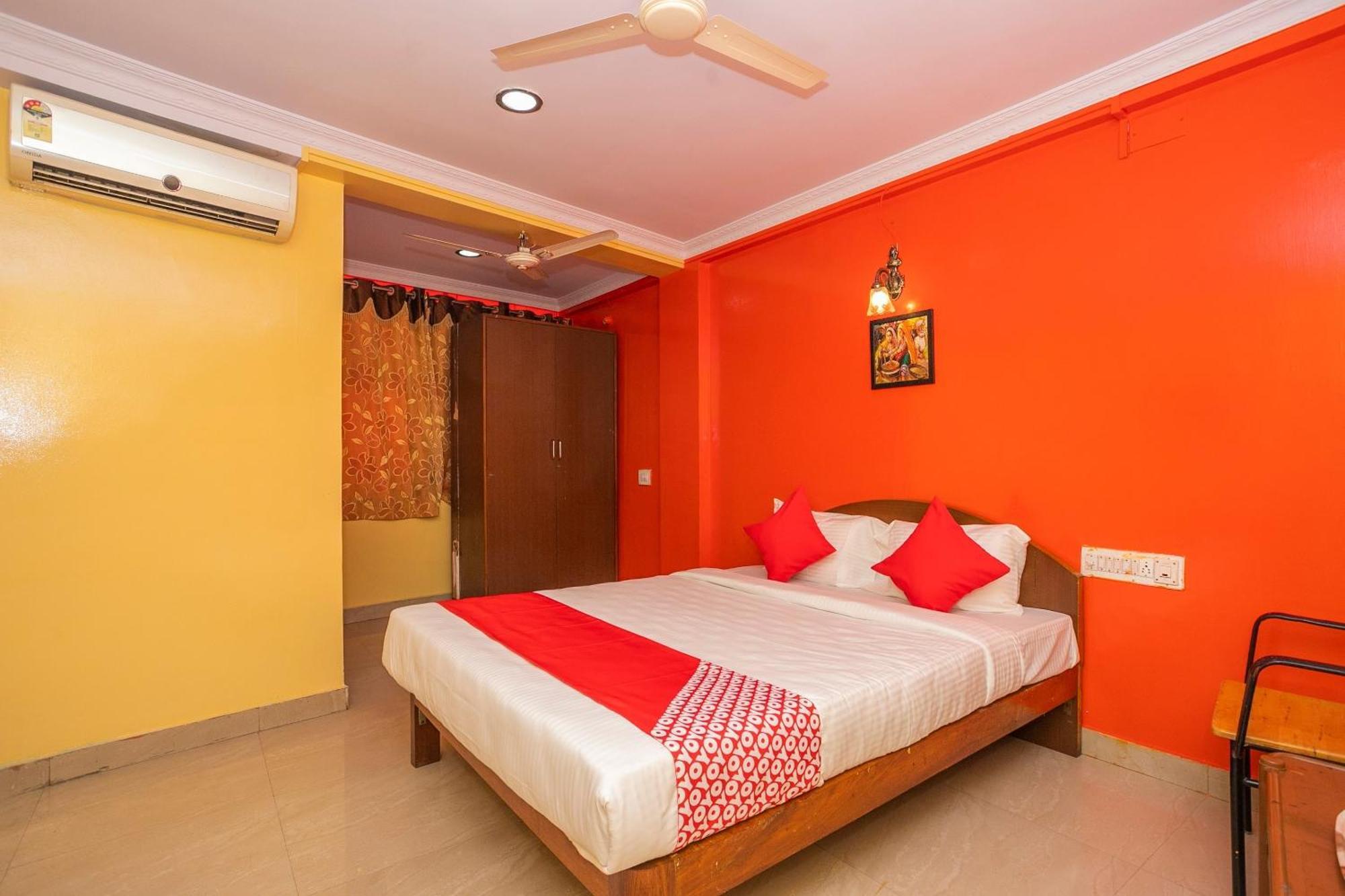 Hotel O Royal Inn Near Iskcon Temple Bangalore Esterno foto