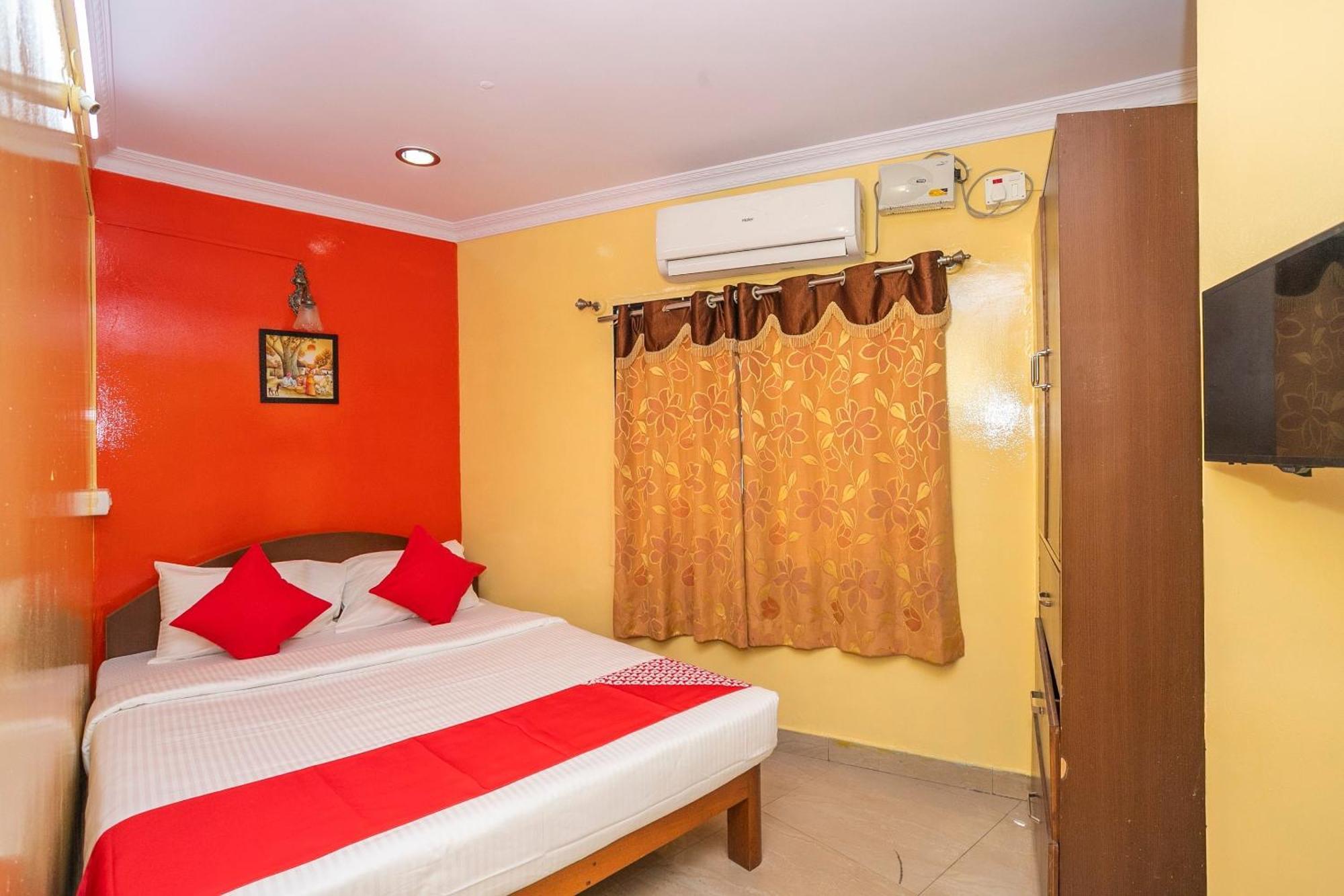 Hotel O Royal Inn Near Iskcon Temple Bangalore Esterno foto