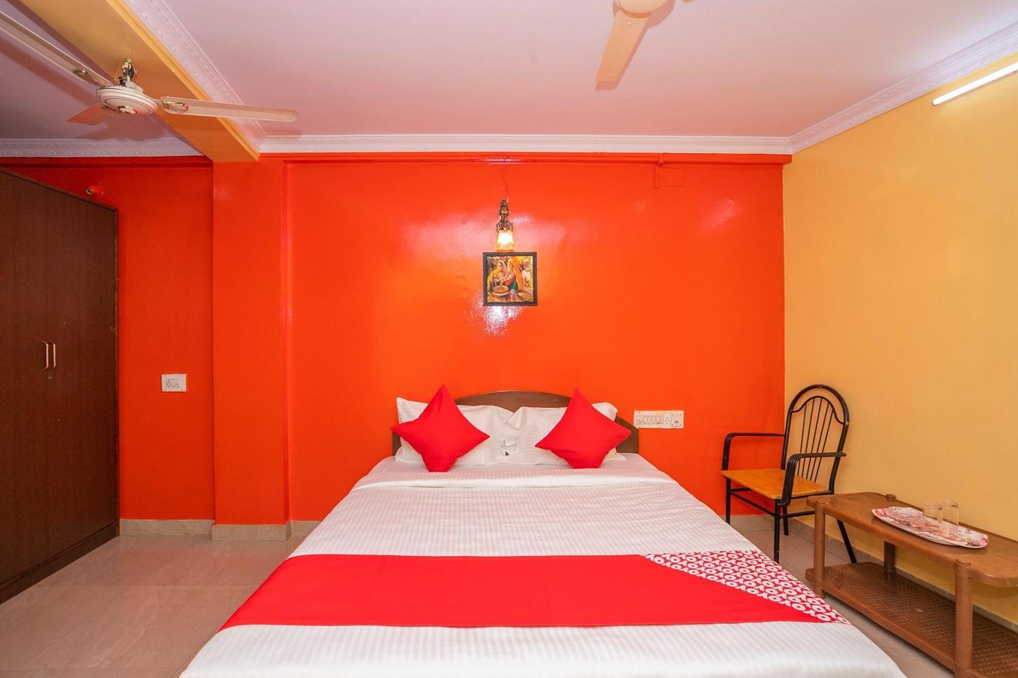 Hotel O Royal Inn Near Iskcon Temple Bangalore Esterno foto